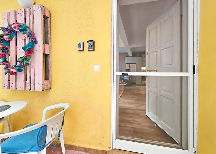 Katrin's House With Private Parking *