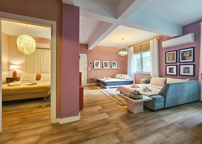 Katrin's House With Private Parking *