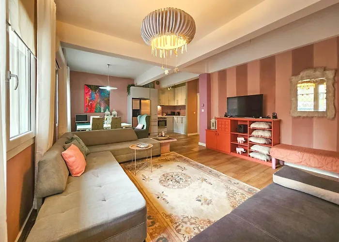 Katrin's House With Private Parking