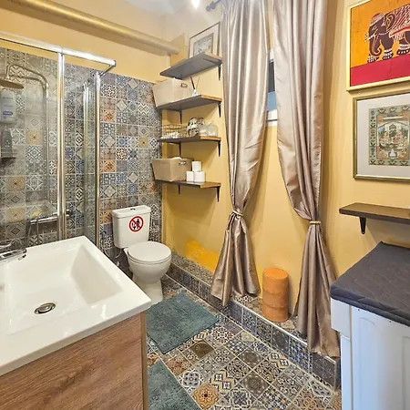 Apartmán Katrin's House With Private Parking