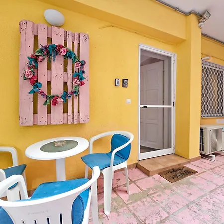 Katrin's House With Private Parking