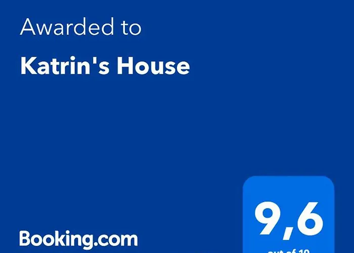 Katrin's House With Private Parking Apartmán *