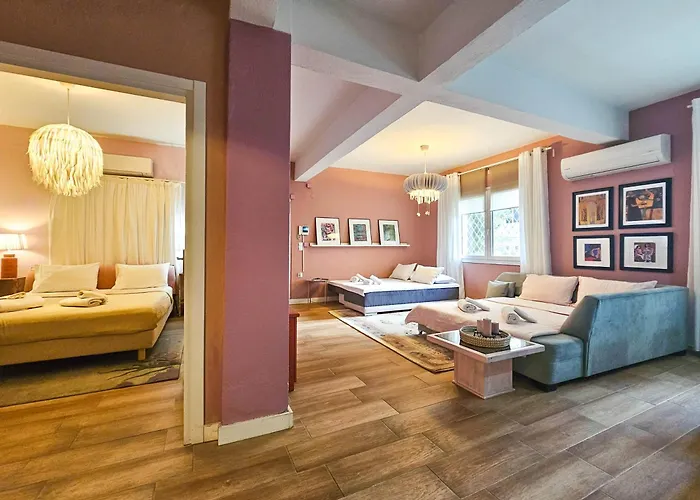 Katrin's House With Private Parking