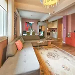 公寓 Katrin's House With Private Parking