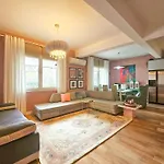 公寓 Katrin's House With Private Parking