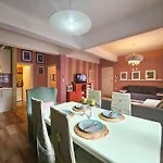 Katrin's House With Private Parking *