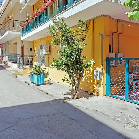 Апартаменты Katrin's House With Private Parking *