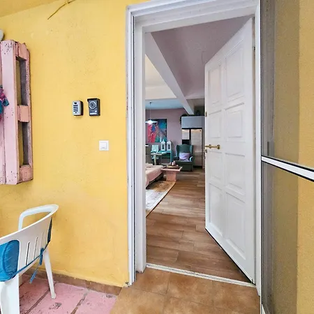 公寓 Katrin's House With Private Parking