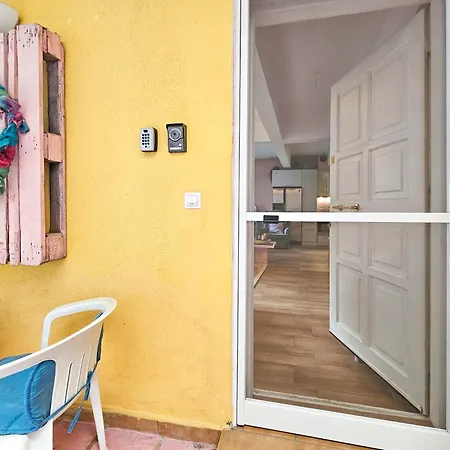 Katrin's House With Private Parking *