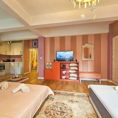 Katrin's House With Private Parking Апартаменты Салоники