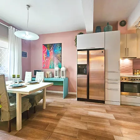 Katrin's House With Private Parking Апартаменты *