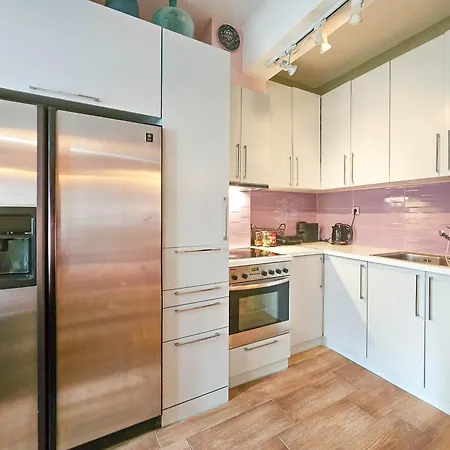 Апартаменты Katrin's House With Private Parking *